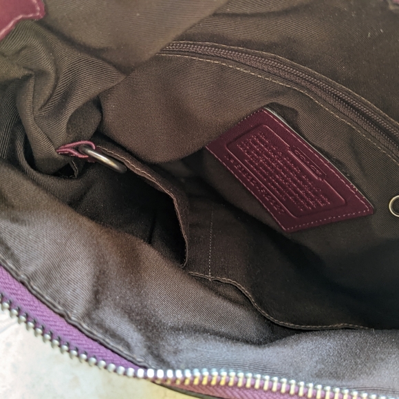 Coach burgundy messenger bag - Picture 4 of 7